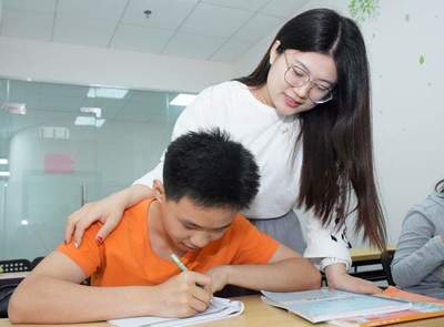 校外培訓政策新規 課后看護服務成合規關鍵，雙條件明確補課門檻